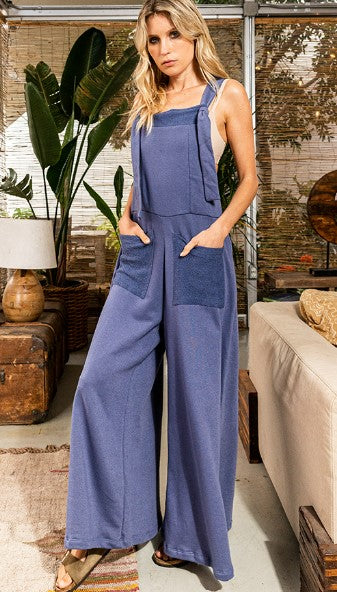 ADJUSTABLE STRAPS JUMPSUIT WITH POCKETS COLOR: NAVY ROMPER