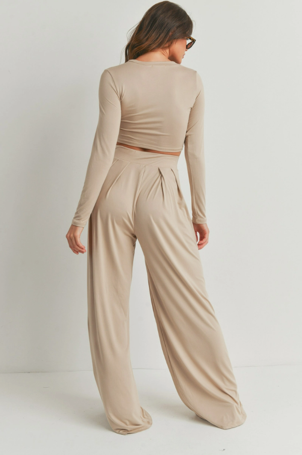 Long Sleeves Crop Top and Pants Set